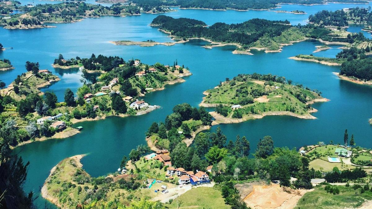 Caso Alexánder Avendaño: un video da un giro drástico a la investigación del turista hallado muerto en el embalse de El Peñol-Guatapé