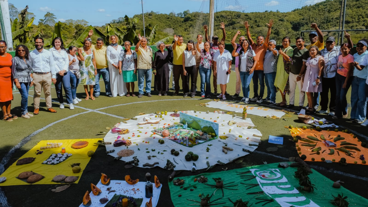 Víctimas de la guerra, líderes campesinos, academia, Armada Nacional y firmantes de paz se sentarán a dialogar en los Montes de María