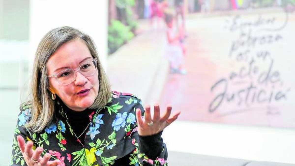 Ministra de justicia (e), Cielo Rusinque, pide esclarecimiento urgente en muerte de bumangués en medio de un operativo del ICE en EE.UU